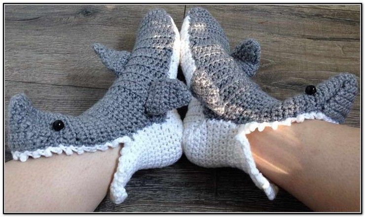 Shark Socks Crochet Pattern - Crochetifies™