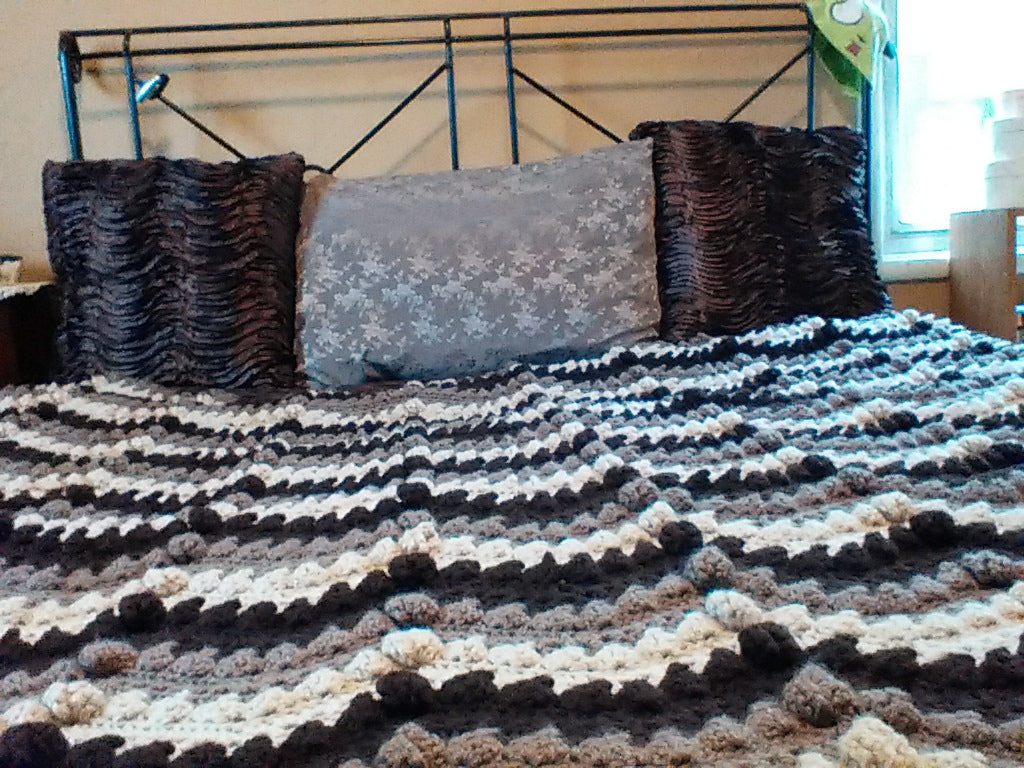 Rose Ripple Afghan Crochet Pattern - Crochetifies™