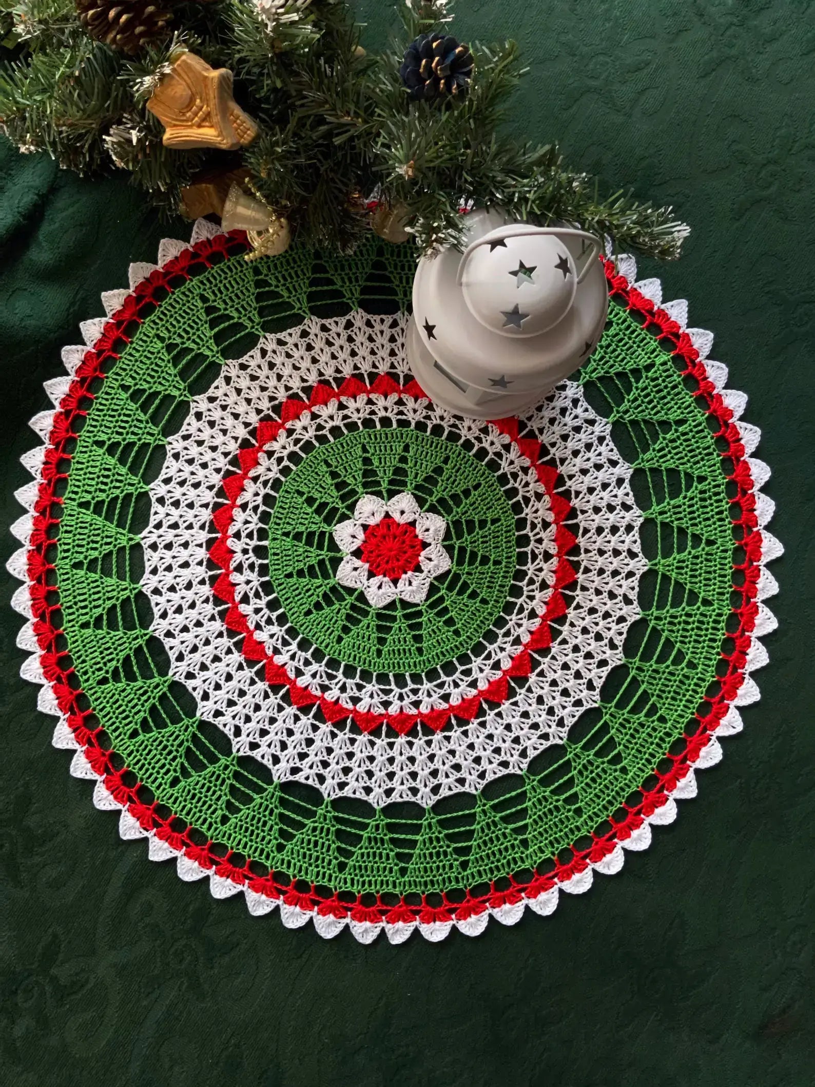 Christmas Doily Crochet Pattern - Crochetifies™