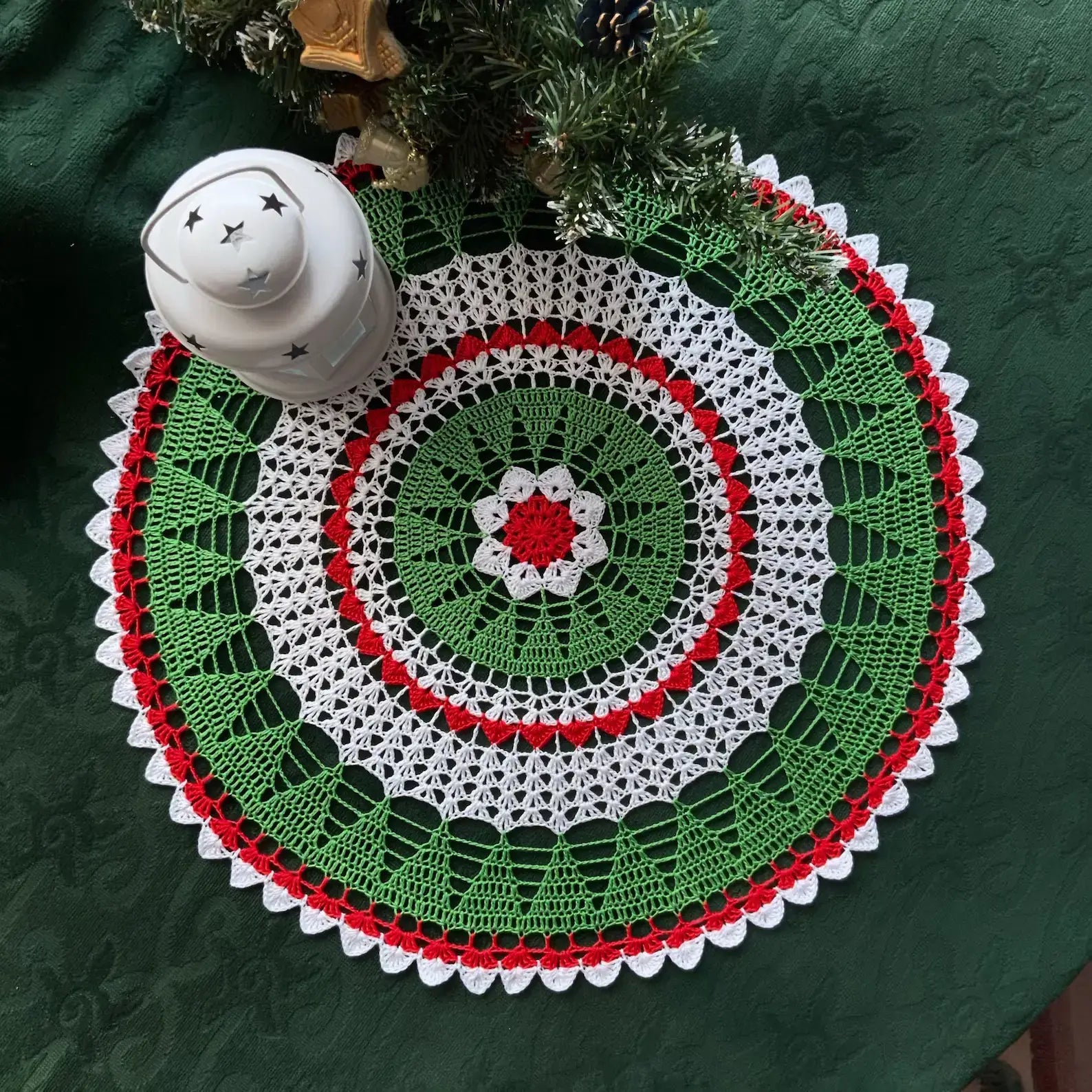 Christmas Doily Crochet Pattern - Crochetifies™