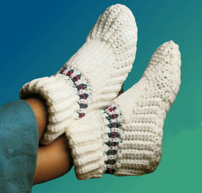 Warm House Slippers Socks Crochet Pattern - Crochetifies™